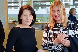 Anamarija Stibilj Šajn in Darinka lapajne
